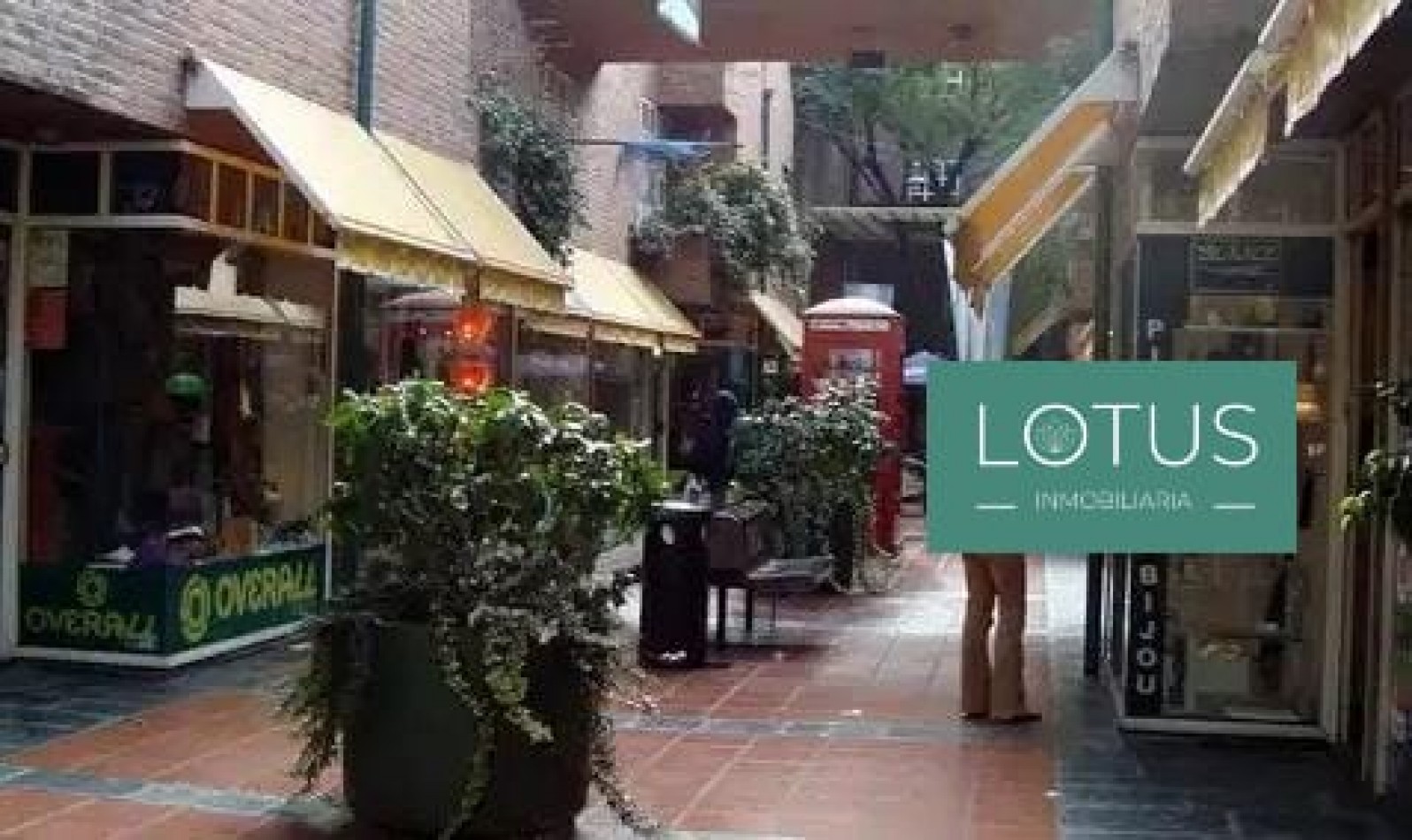 OFICINA EN VENTA - RIOJA AL 1100