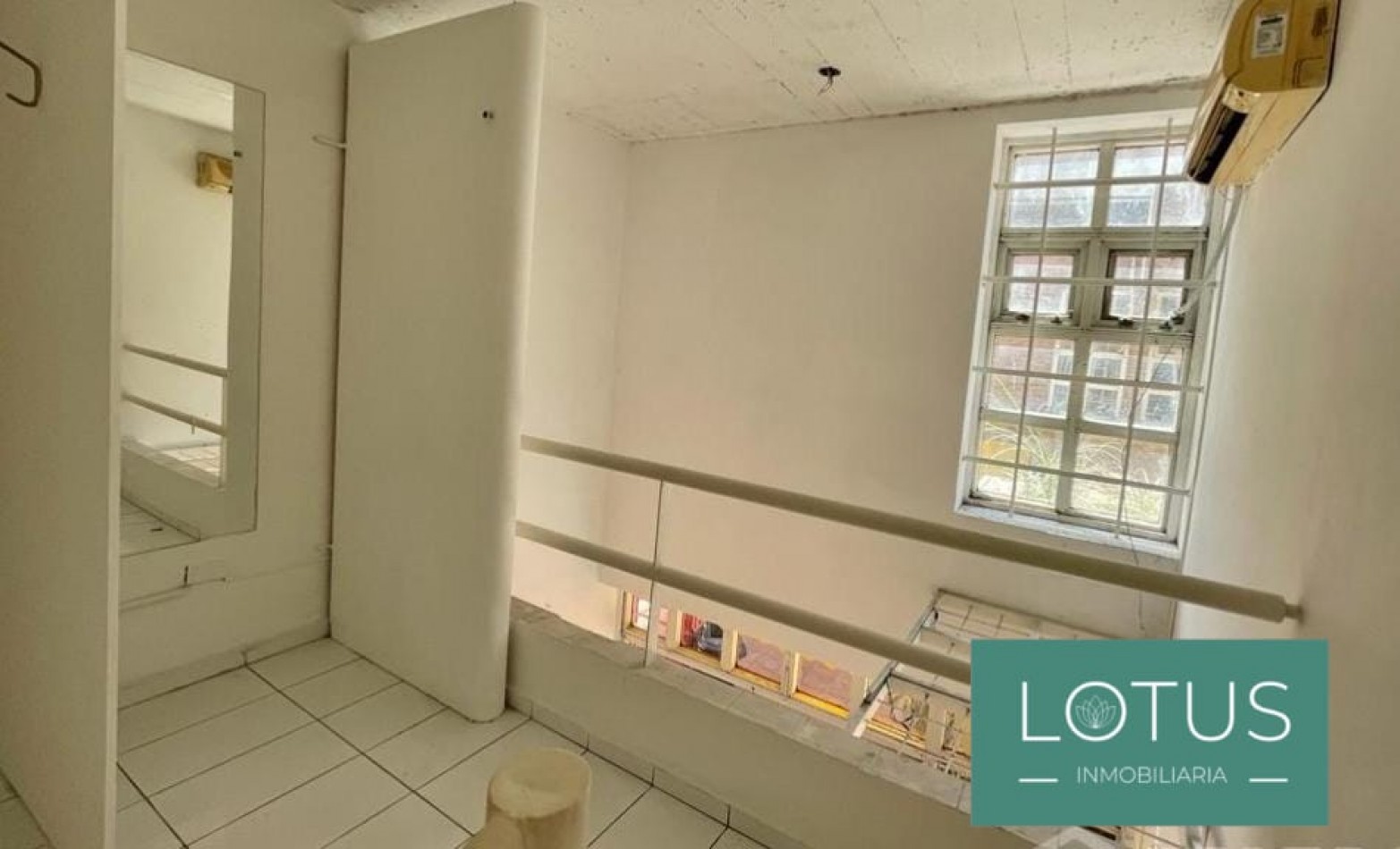 OFICINA EN VENTA - RIOJA AL 1100