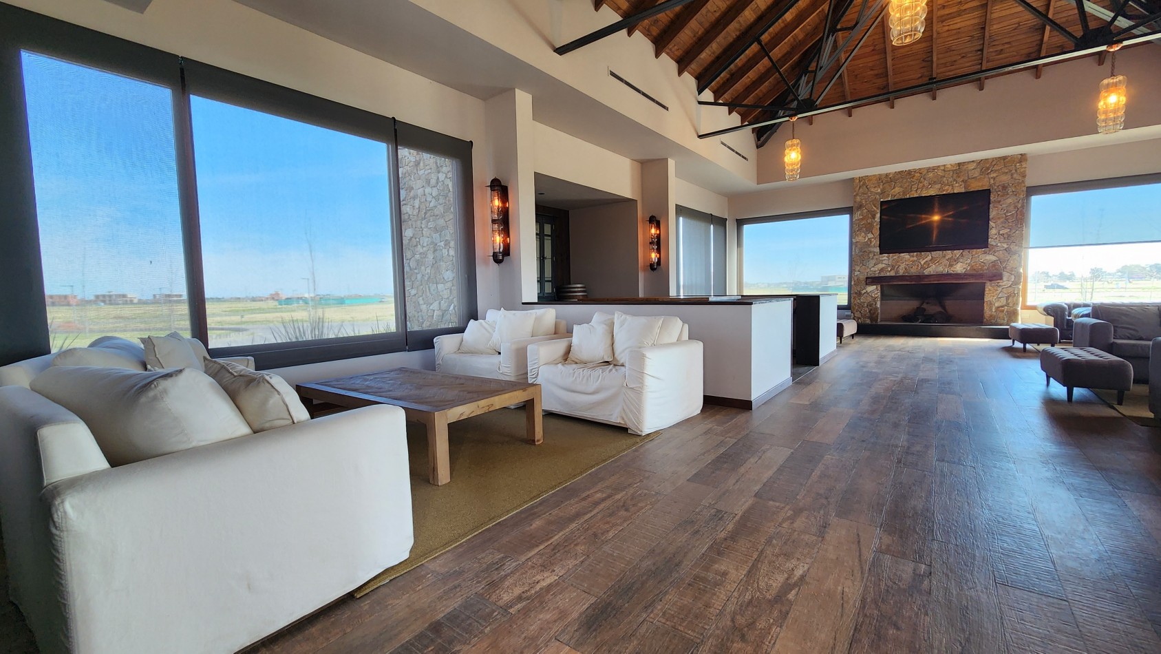 LA FINCA COUNTRY CLUB - FUNES