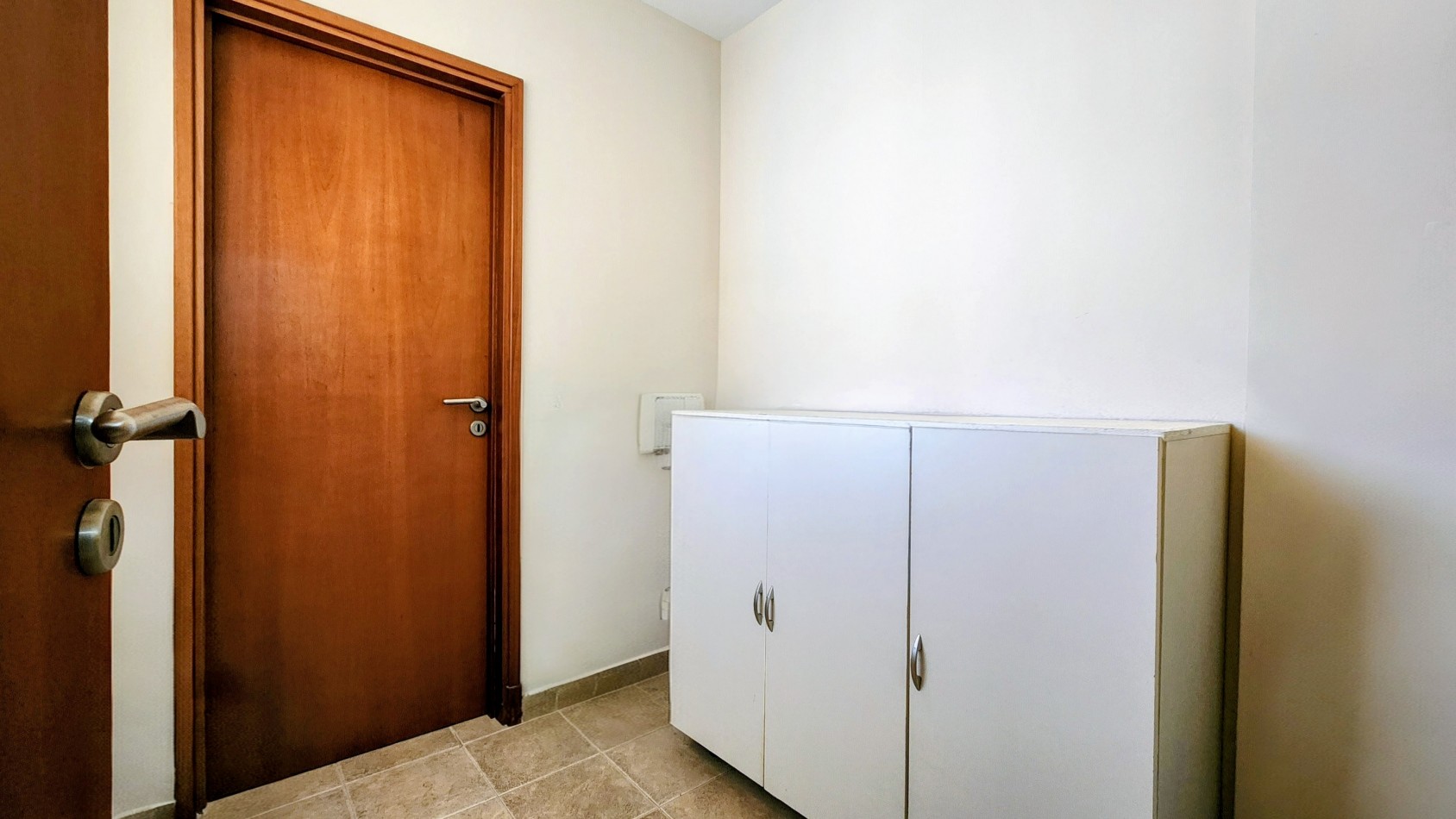 CHACABUCO AL 1400 - BARRIO MARTIN . PISO EXCLUSIVO