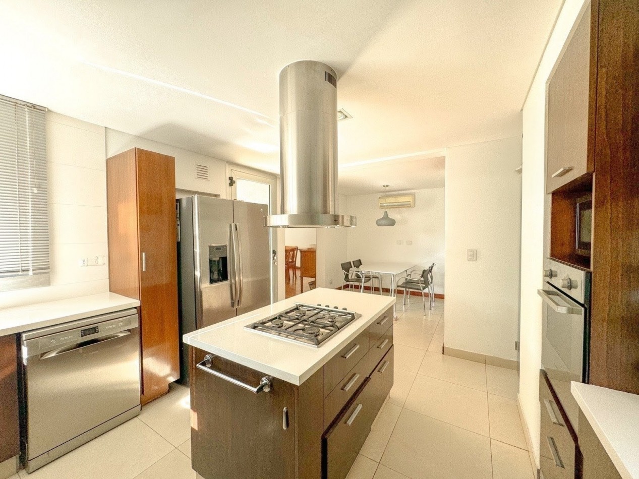 MIRAFLORES . Barrio cerrado Funes Hills - Funes