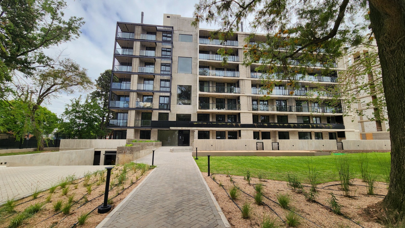 PADDOCK CONDOS FISHERTON