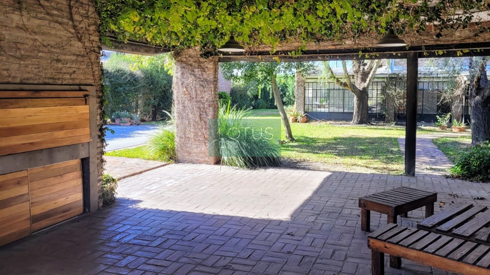 ROLDAN . Casa 3 dormitorios