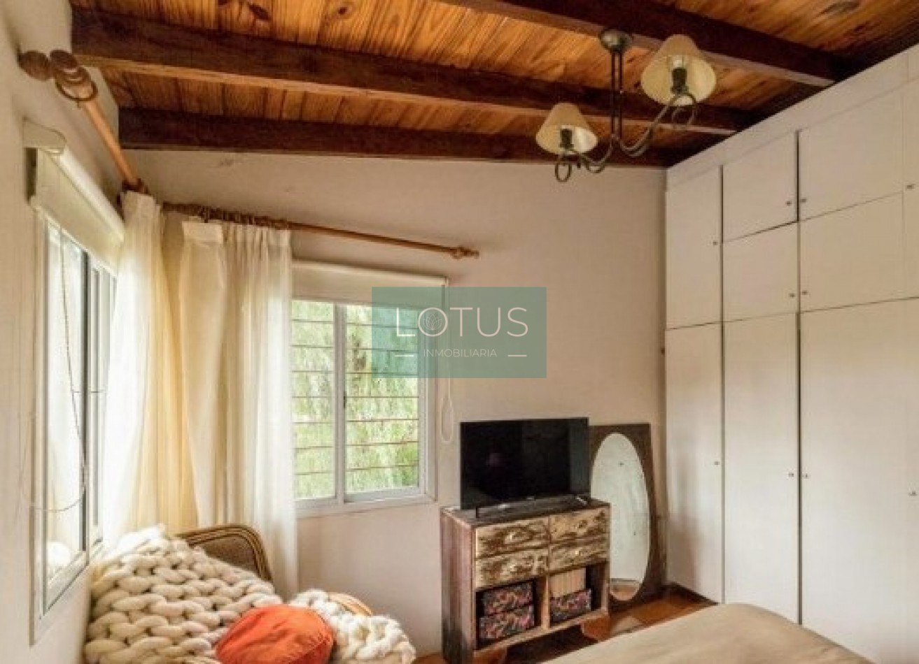 ROLDAN . Casa 3 dormitorios