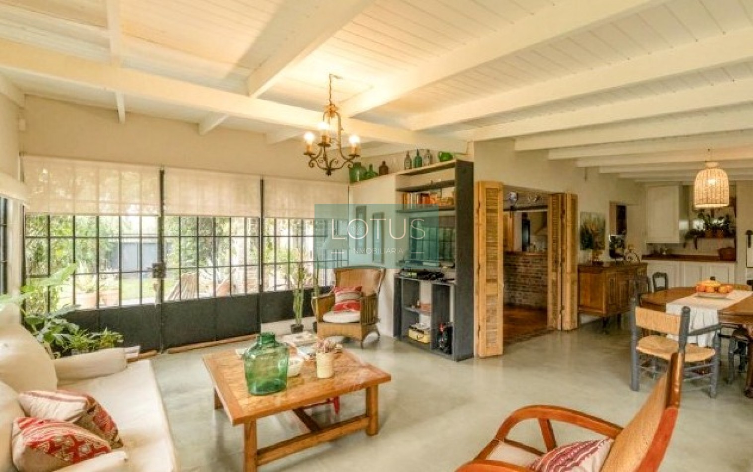 ROLDAN . Casa 3 dormitorios